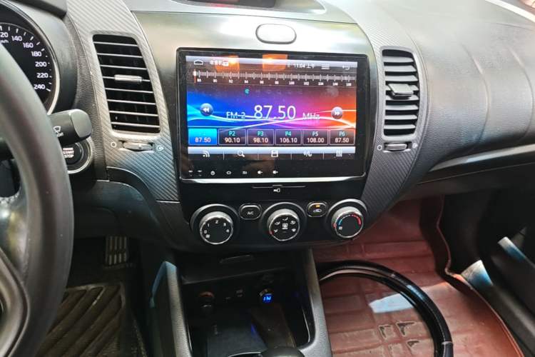 Used Kia K3 2016 1.6L Automatic DLX Audio And AC Panel