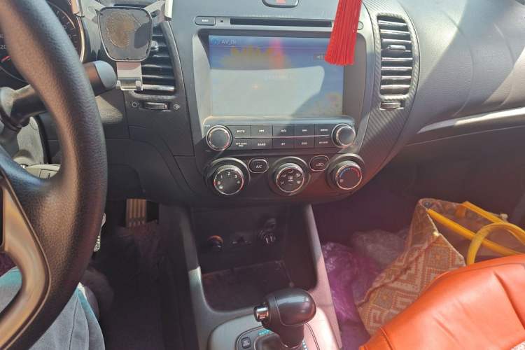 Used Kia K3 2016 1.6L Automatic GL Audio And AC Panel
