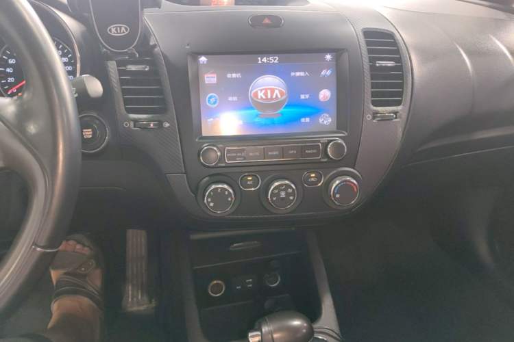 Used Kia K3 2016 1.6L Automatic GLS Audio And AC Panel