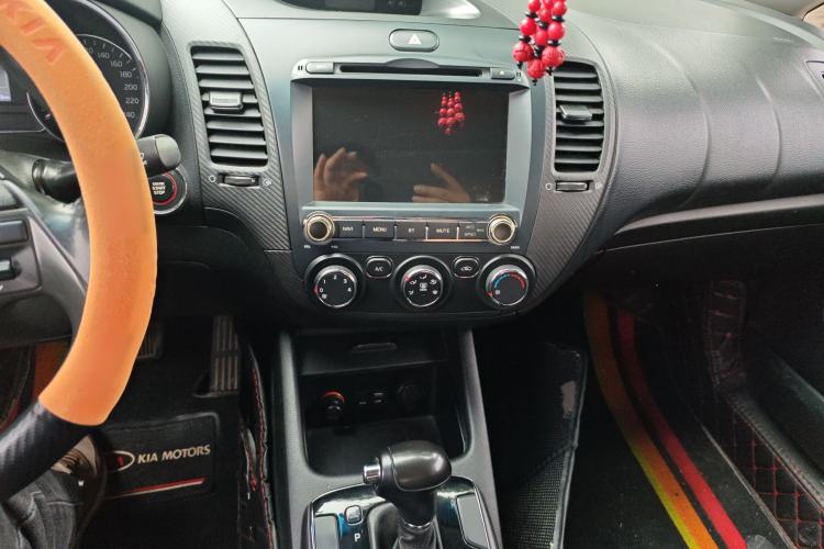 Used Kia K3 2016 1.6L Automatic GLS Audio And AC Panel