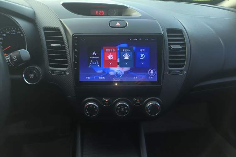 Used Kia K3 2016 1.6L Automatic GLS Audio And AC Panel