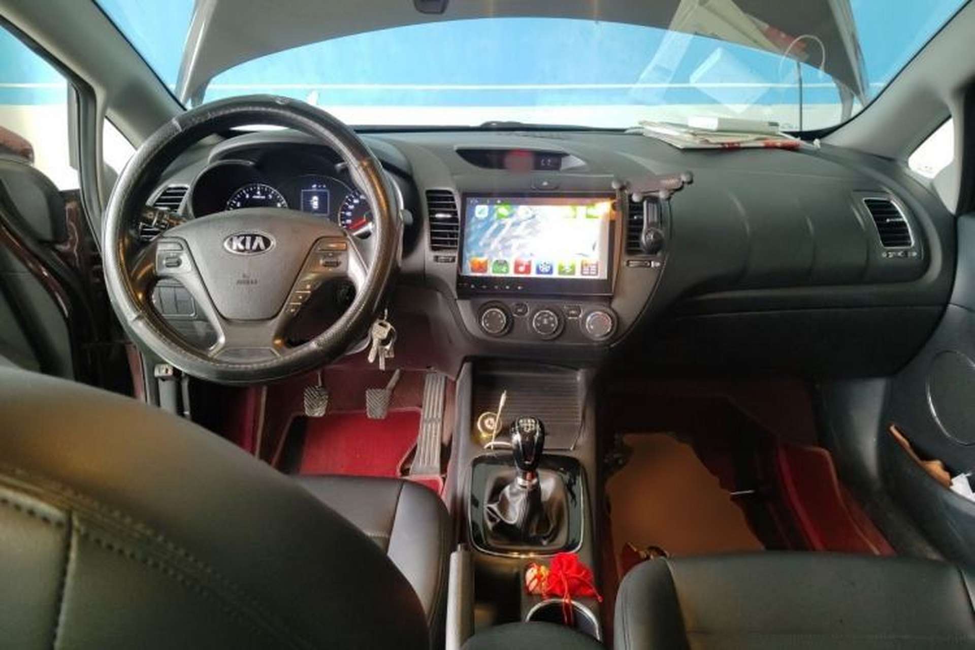 Used Kia K3 2016 1.6L Manual GLS Center Console