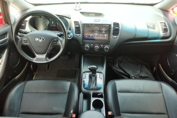 Used Kia K3 2016 1.6L Automatic GLS Center Console