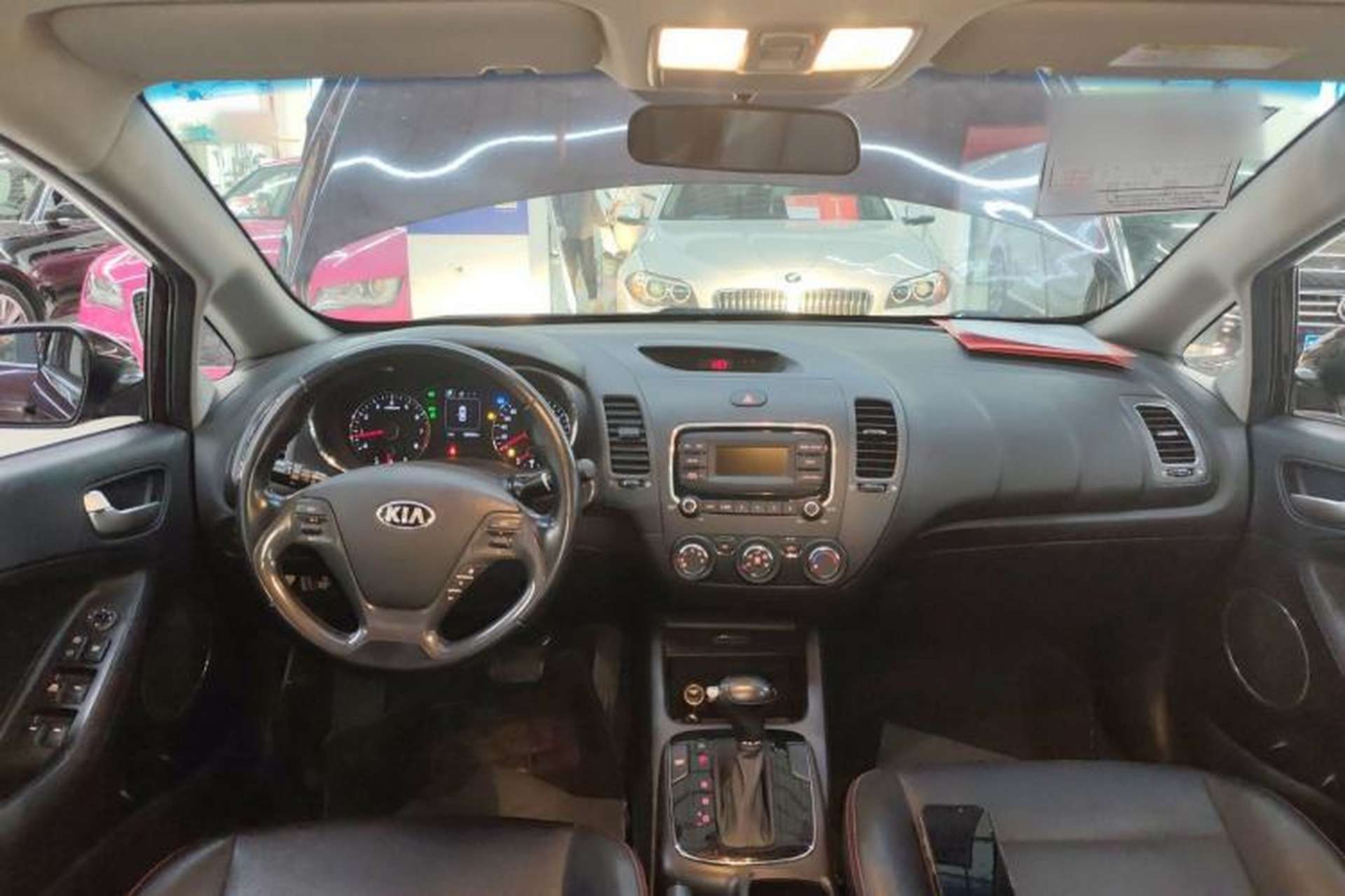Used Kia K3 2016 1.6L Automatic GLS Center Console