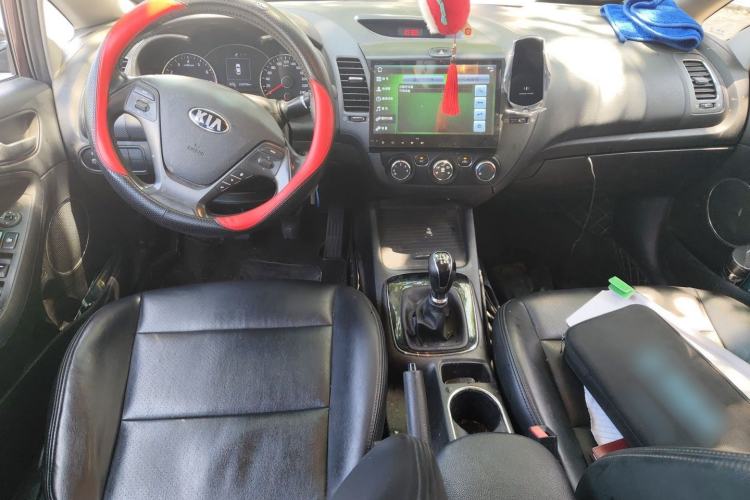 Used Kia K3 2016 1.6L Manual GLS Center Console