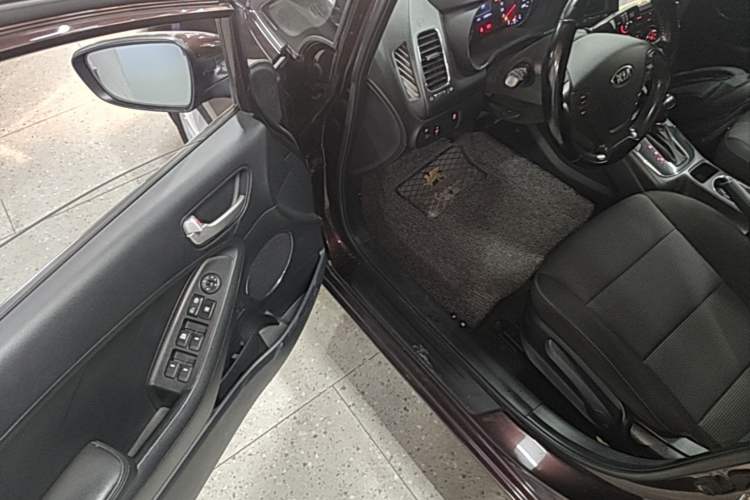 Used Kia K3 2016 1.6L Automatic GLS Driver Seat