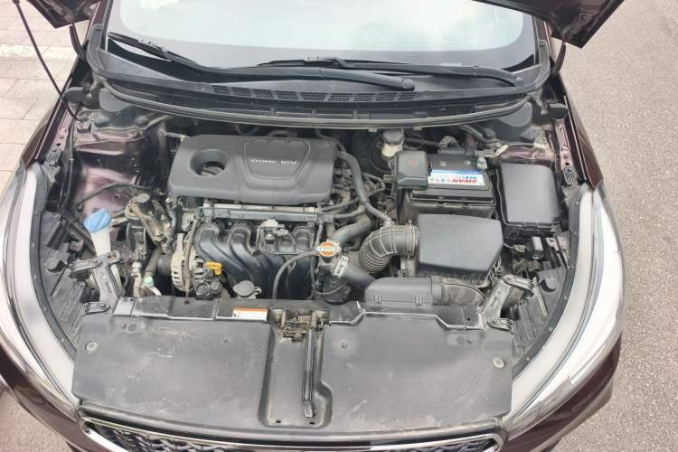 Used Kia K3 2016 1.6L Manual GLS Engine Bay