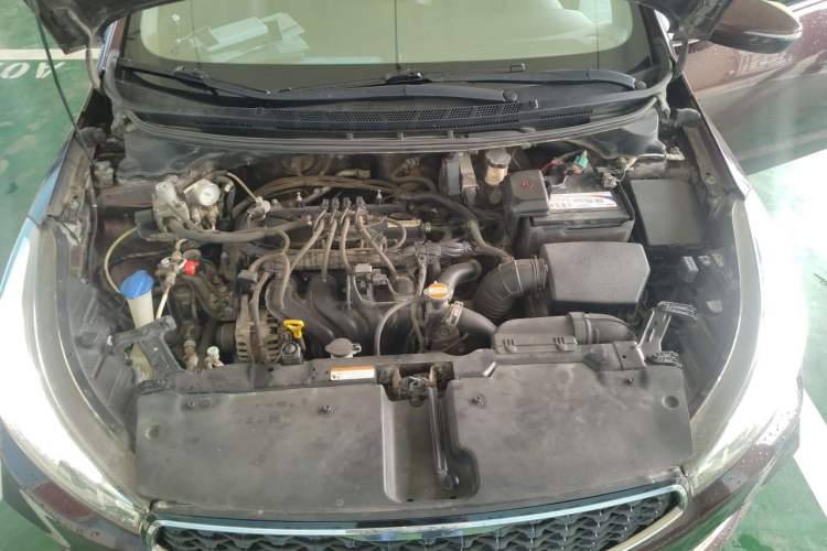 Used Kia K3 2016 1.6L Manual GLS Engine Bay