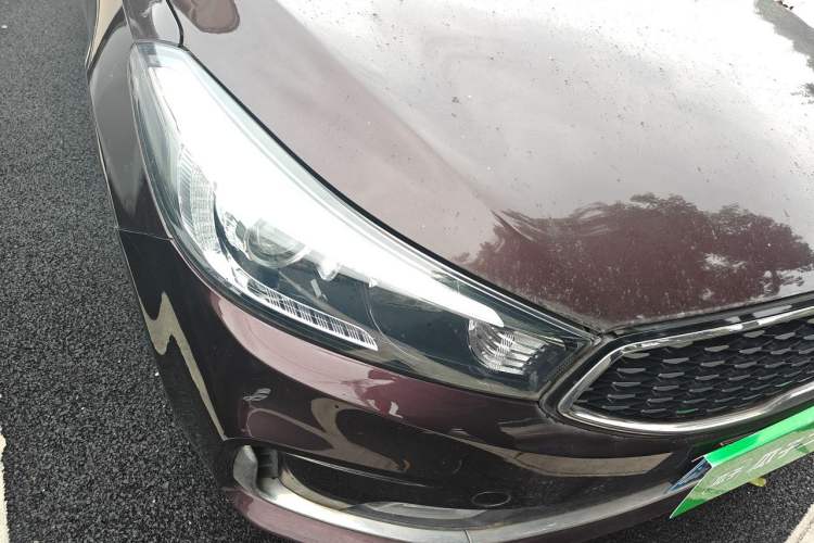 Used Kia K3 2016 1.6L Automatic GLS Engine Bay Right