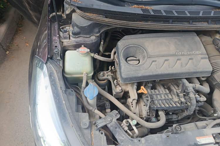 Used Kia K3 2016 1.4T Automatic GLS Engine Bay Right