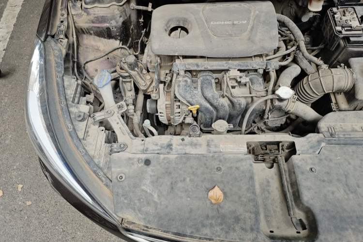 Used Kia K3 2016 1.6L Automatic GLS Engine Bay Right