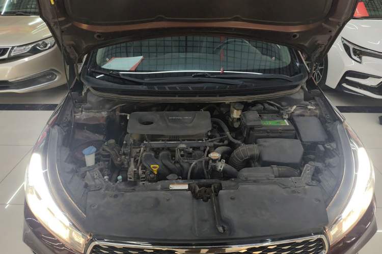 Used Kia K3 2016 1.6L Automatic GLS Engine Bay