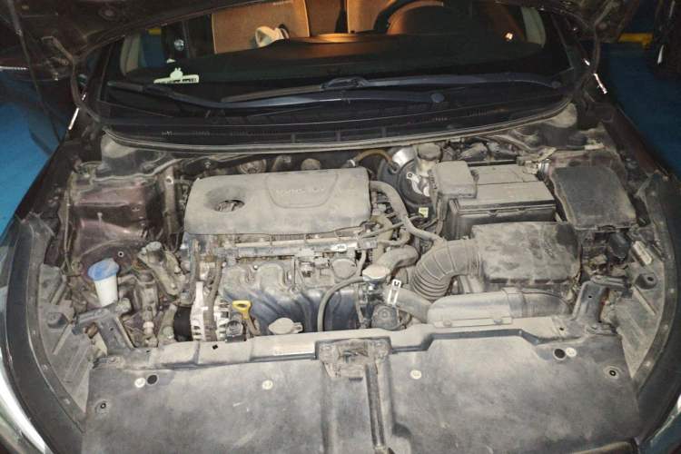Used Kia K3 2016 1.6L Automatic GLS Engine Bay