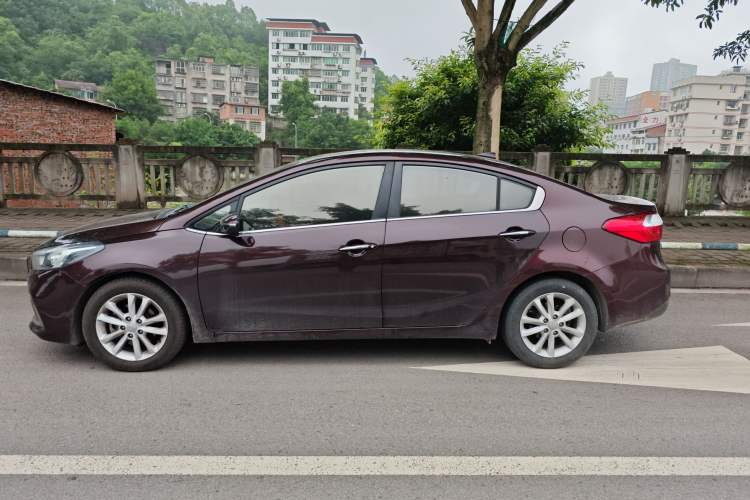 Used Kia K3 2016 1.6L Automatic GLS Exterior 3