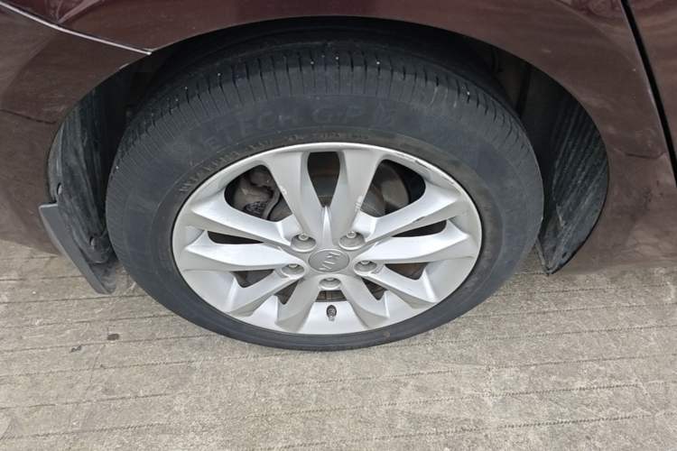 Used Kia K3 2016 1.6L Automatic GLS Exterior 5