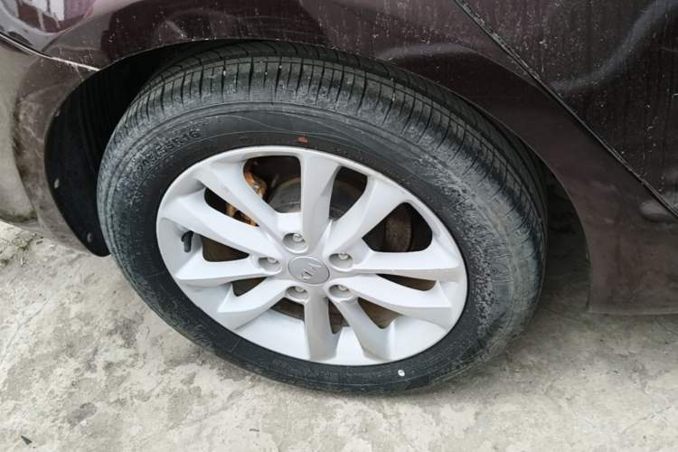 Used Kia K3 2016 1.6L Automatic GLS Exterior 5