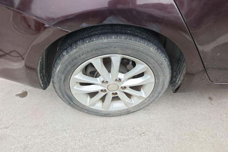 Used Kia K3 2016 1.6L Automatic GL Exterior 5