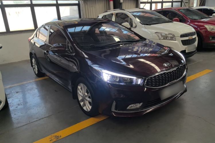 Used Kia K3 2016 1.6L Automatic GLS Front Right 45 Deg
