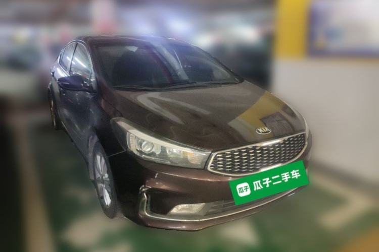 Used Kia K3 2016 1.6L Automatic GLS Front Right 45 Deg