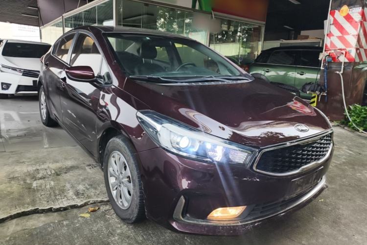 Used Kia K3 2016 1.6L Manual GL Front Right 45 Deg