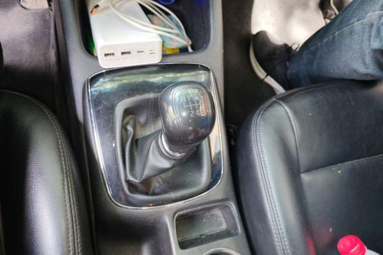 Used Kia K3 2016 1.6L Manual GL Gear Lever