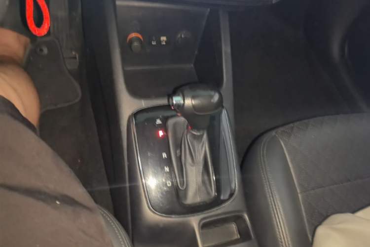 Used Kia K3 2016 1.6L Automatic GL Gear Lever