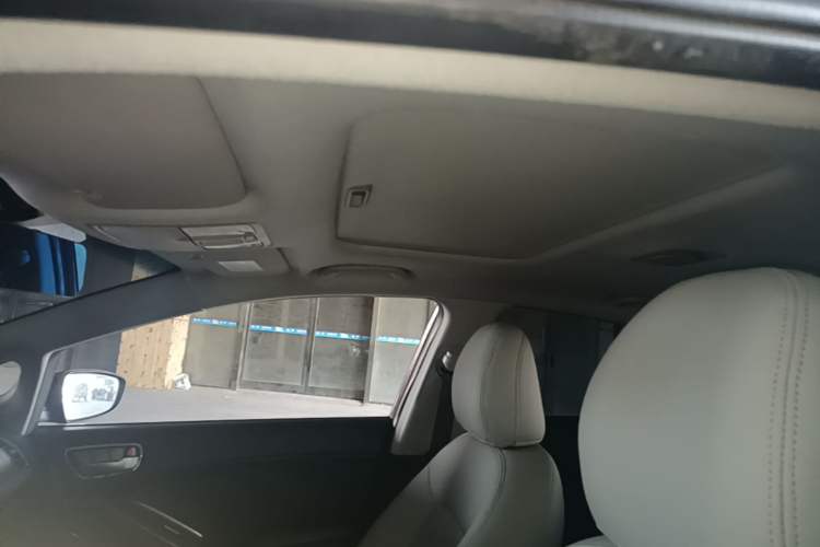 Used Kia K3 2016 1.6L Manual GLS Headliner