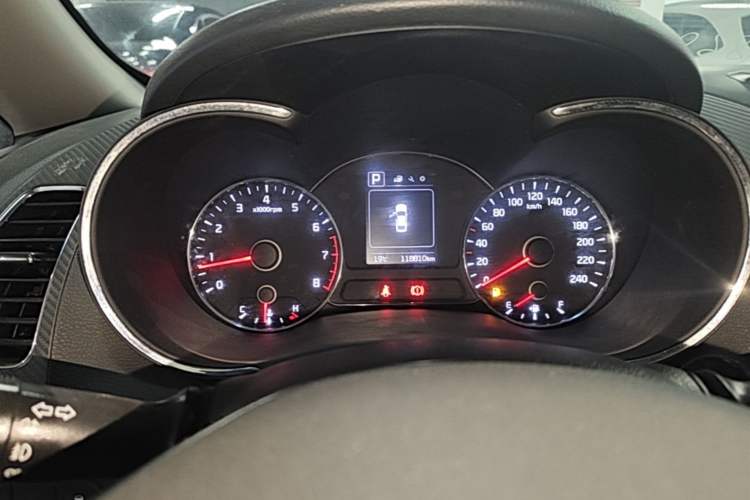 Used Kia K3 2016 1.6L Automatic GLS Instrument Cluster