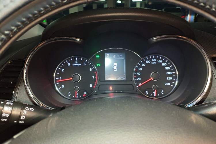 Used Kia K3 2016 1.6L Automatic GLS Instrument Cluster