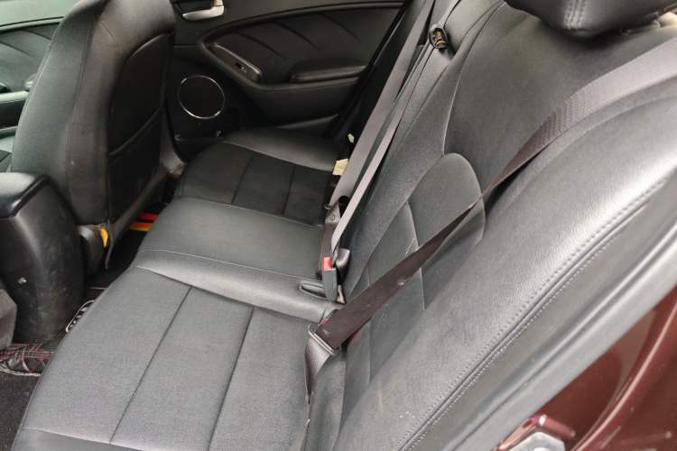 Used Kia K3 2016 1.6L Automatic GLS Interior 4