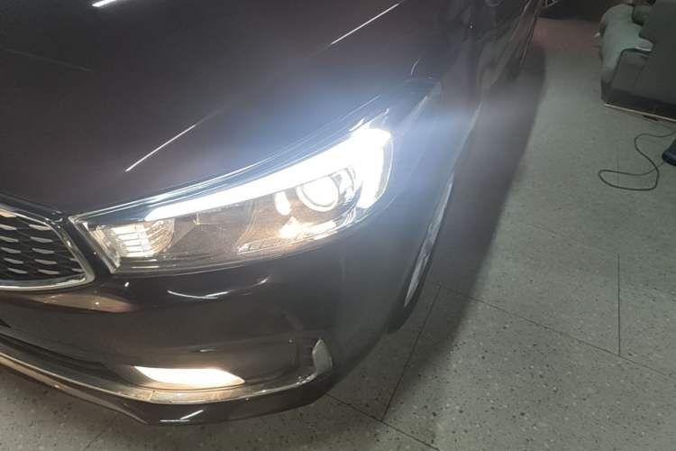 Used Kia K3 2016 1.6L Automatic GLS Left Front Headlight