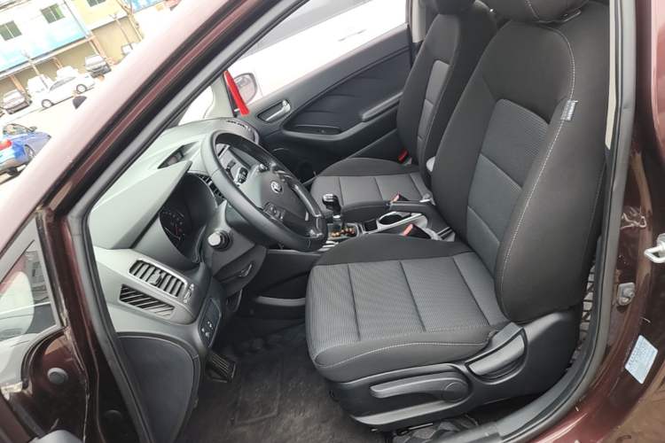 Used Kia K3 2016 1.6L Manual GLS Left Front Seat