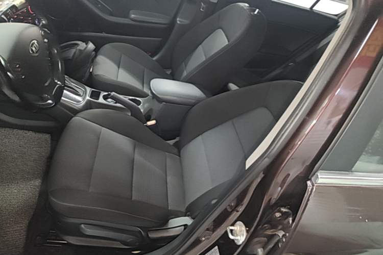 Used Kia K3 2016 1.6L Automatic GLS Left Front Seat