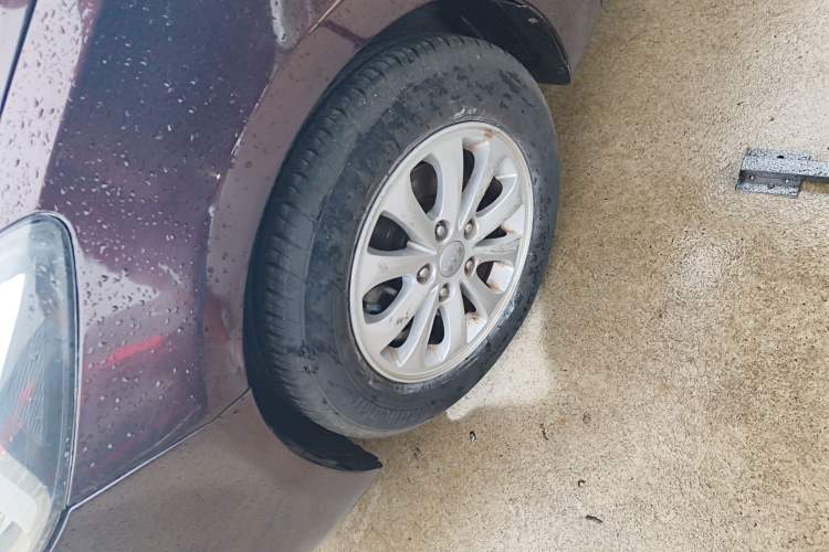 Used Kia K3 2016 1.6L Manual GL Left Front Wheel Hub