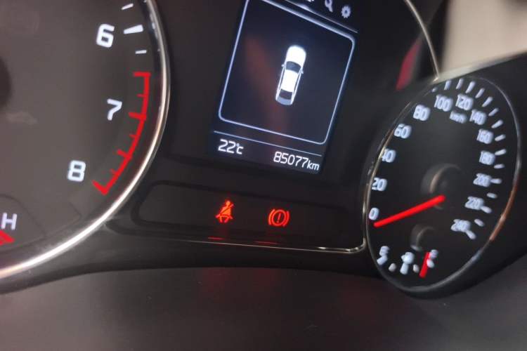 Used Kia K3 2016 1.6L Manual GLS Odometer Close Up