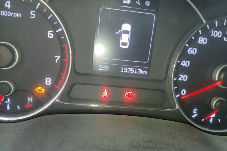 Used Kia K3 2016 1.6L Manual GLS Odometer Close Up