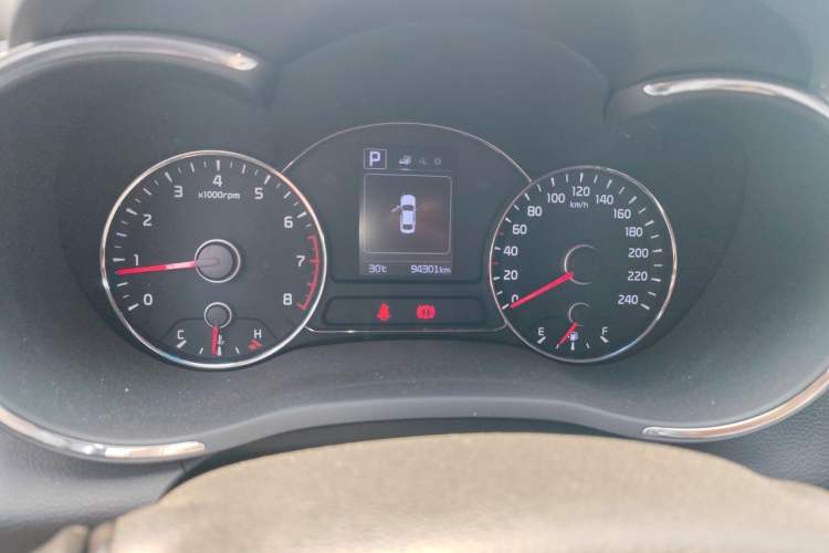 Used Kia K3 2016 1.6L Automatic GL Odometer Close Up