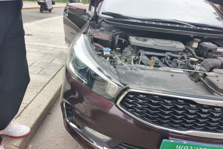 Used Kia K3 2016 1.6L Manual GLS Right Front Headlight