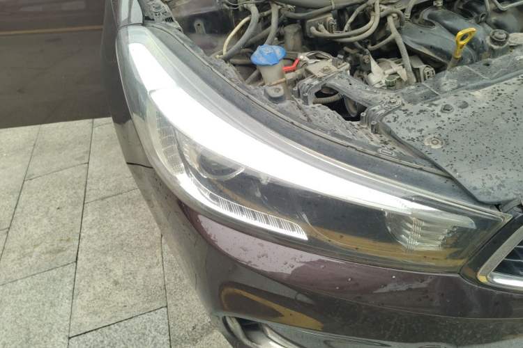 Used Kia K3 2016 1.6L Manual GLS Right Front Headlight