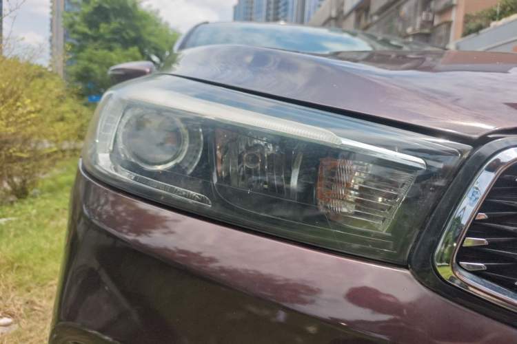Used Kia K3 2016 1.6L Automatic Premium Right Front Headlight