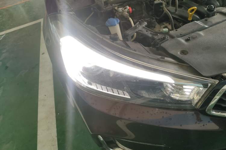 Used Kia K3 2016 1.6L Manual GLS Right Front Headlight