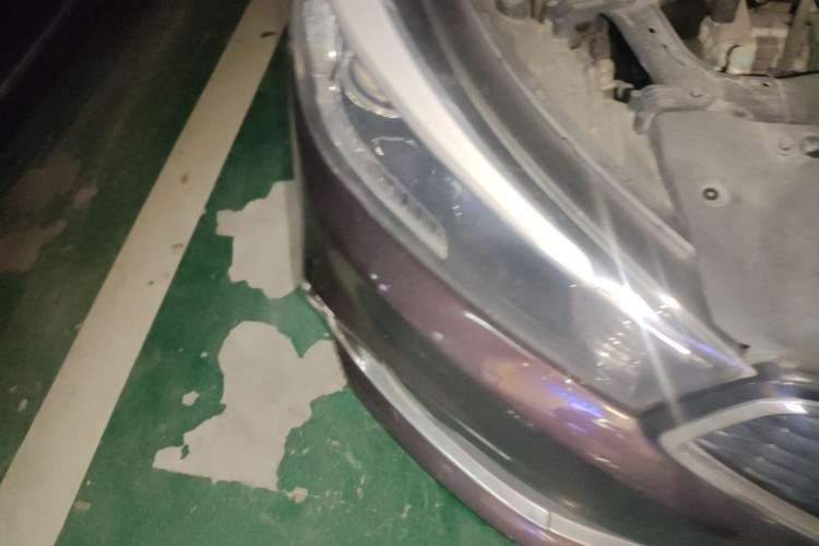 Used Kia K3 2016 1.6L Automatic GLS Right Front Headlight