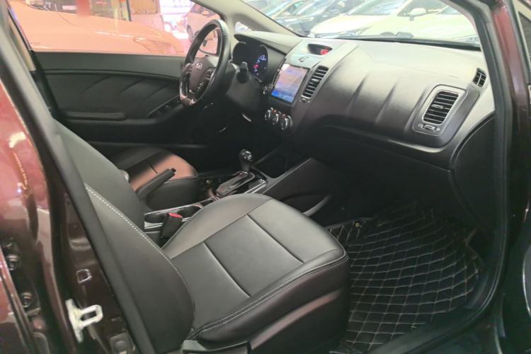 Used Kia K3 2016 1.6L Automatic GLS Right Front Seat