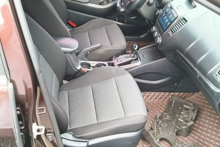 Used Kia K3 2016 1.6L Automatic GLS Right Front Seat
