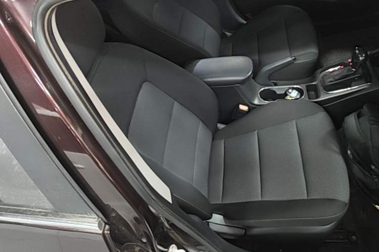 Used Kia K3 2016 1.6L Automatic GLS Right Front Seat
