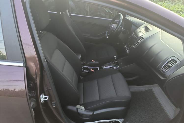 Used Kia K3 2016 1.6L Automatic GLS Right Front Seat