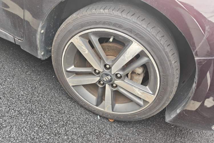 Used Kia K3 2016 1.6L Automatic GLS Right Front Wheel Hub