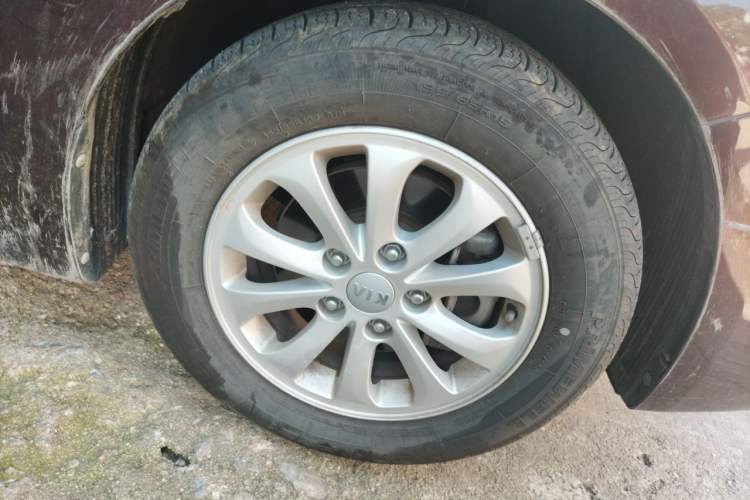 Used Kia K3 2016 1.6L Manual GL Right Front Wheel Hub