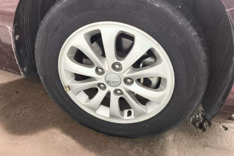 Used Kia K3 2016 1.6L Manual GL Right Front Wheel Hub
