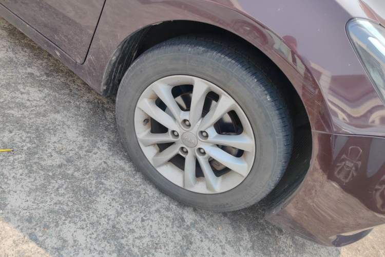 Used Kia K3 2016 1.6L Automatic GL Right Front Wheel Hub